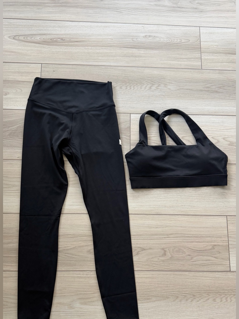 Vuori Black High-Waist Leggings & Sports Bra Set